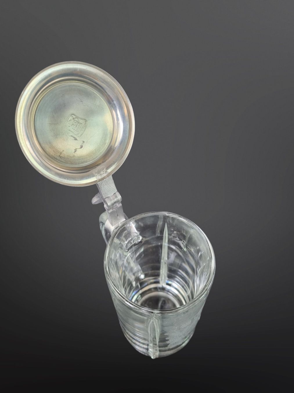 Feldschlösschen Gläser: FELDSCHLÖSSCHEN Bierkrug mit Zinndeckel – Gebraucht aus Wangen b. Olten von Restwert_Wangen 2