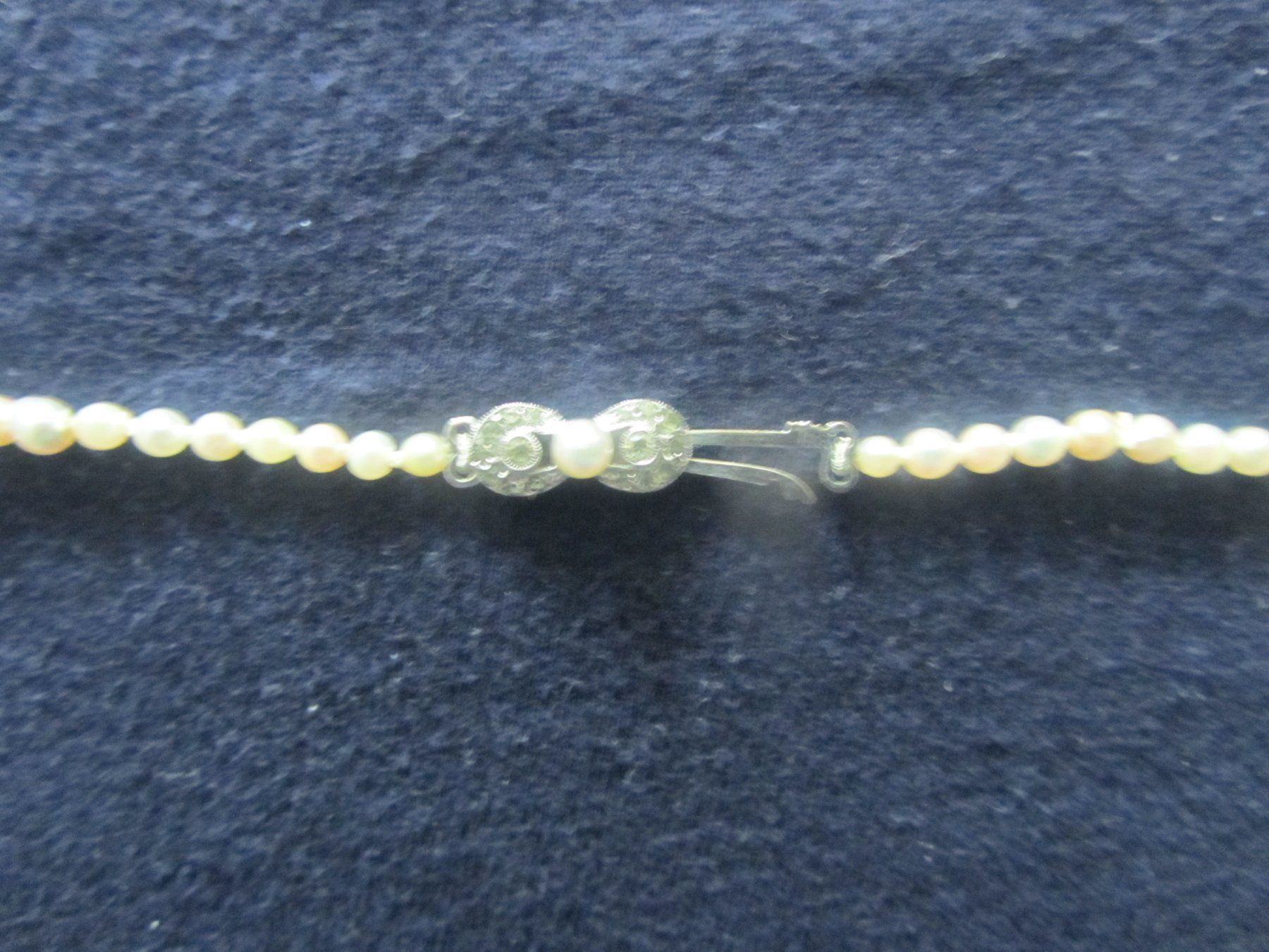 Perles (synthétiques): Alte Perlen-Kette – D'occasion à Luzern par Lucernauno 3