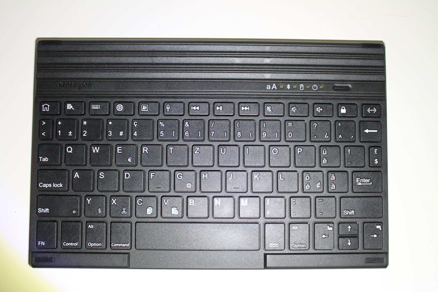 Kensington Tastiere: Kensington keyfolio pro  Universal Bluetooth Tastatur – Usato da Basel venduto da David25 2