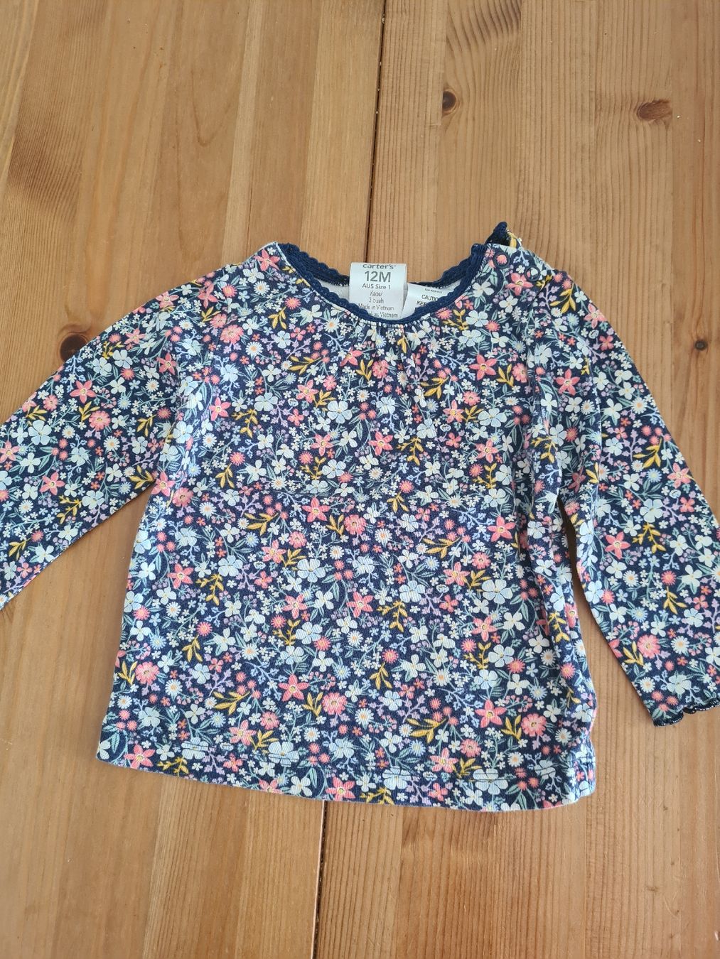 Carter's Camicette, T-shirt & Top: Langarmshirt Carter's floral Grösse 12M – Usato da Horw venduto da Mirii91 1
