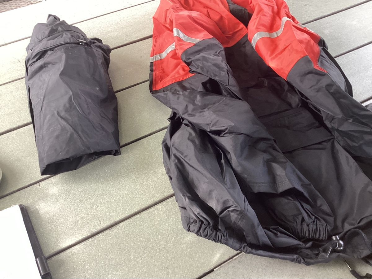 Vestes: Motorradfahrer kleider ausrustung – D'occasion à Flims Dorf par Actrosmb 3