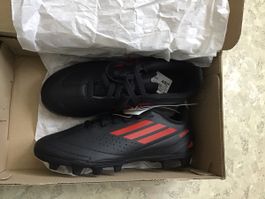 Adidas Fussballschuhe schwarz rot Grösse 33 neu mit Karton