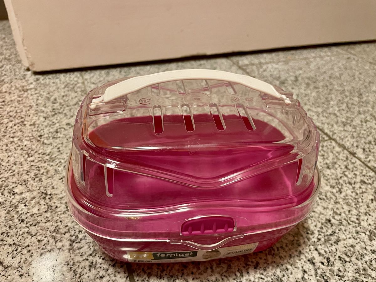 Ferplast Liege- & Schlafplätze: Hamster Transport-Box – Gebraucht aus Turbenthal von rosen17