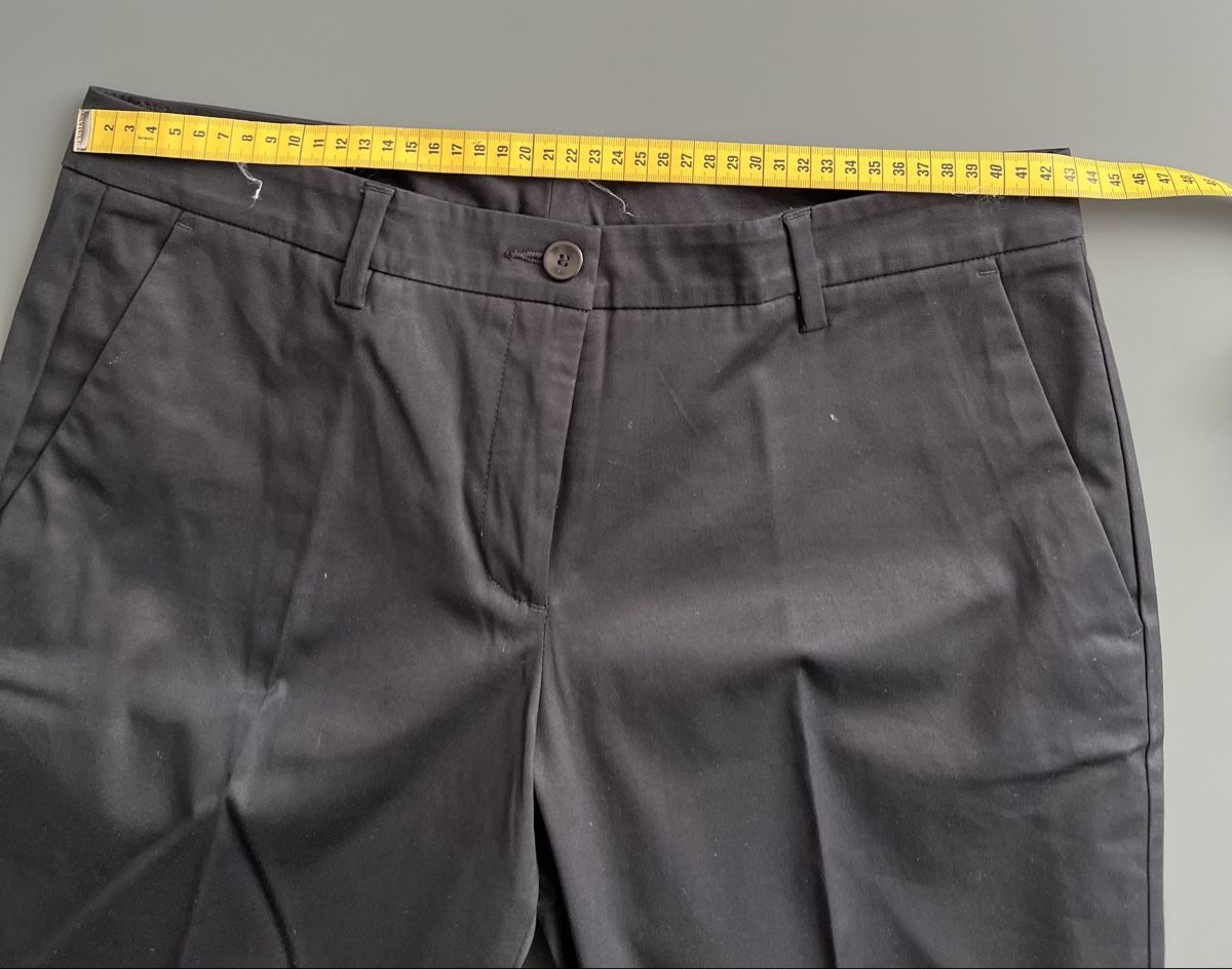 Benetton Pantalons:  Benetton Hose schwarz  – D'occasion à chur par Ika11 1