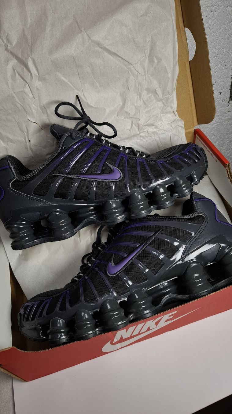 Nike Scarpe da uomo: Shox Tl Black Purple  – Nuovo e nell'imballaggio originale da Le Landeron venduto da rue_k9kg