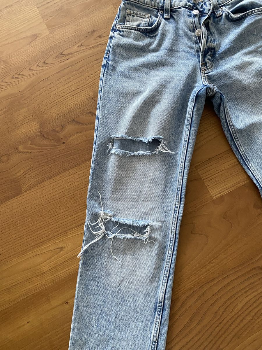 H&M Jeans: Ripped Boyfriend Jeans, size EUR32 – Gebraucht aus Sissach von laura.x4 2