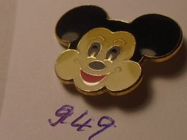 1 Mickey Mouse Pin Vintage Disney (949)