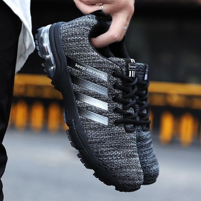 Scarpe da uomo: Outdoor Schuhe / Wanderschuhe – Nuovo e nell'imballaggio originale da Wittenbach venduto da ChinaSeidenstrasse 3