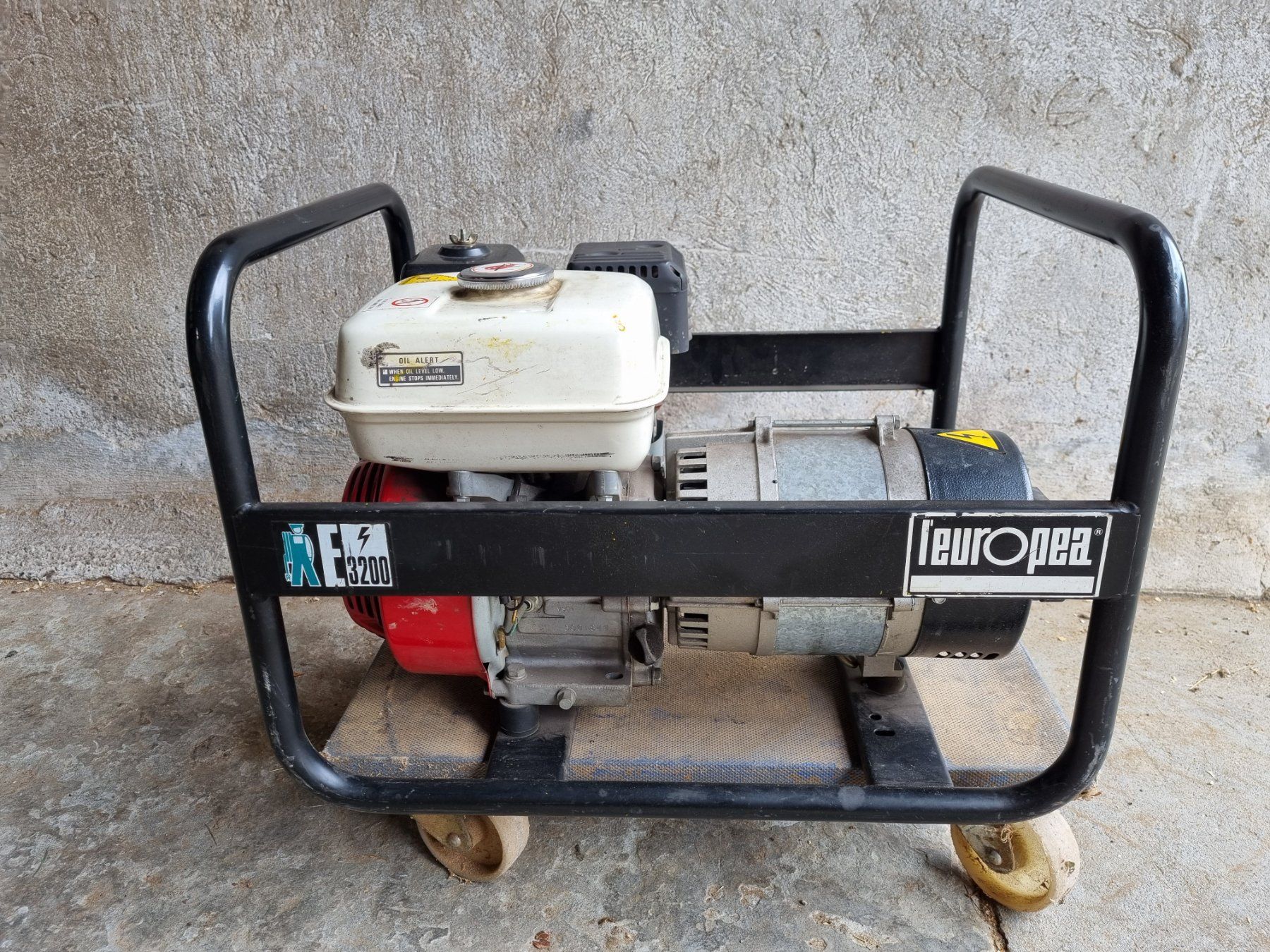 Honda Generatori di corrente: Stromgenerator Stromerzeuger Honda 230V – Usato da Adetswil venduto da Hugo54