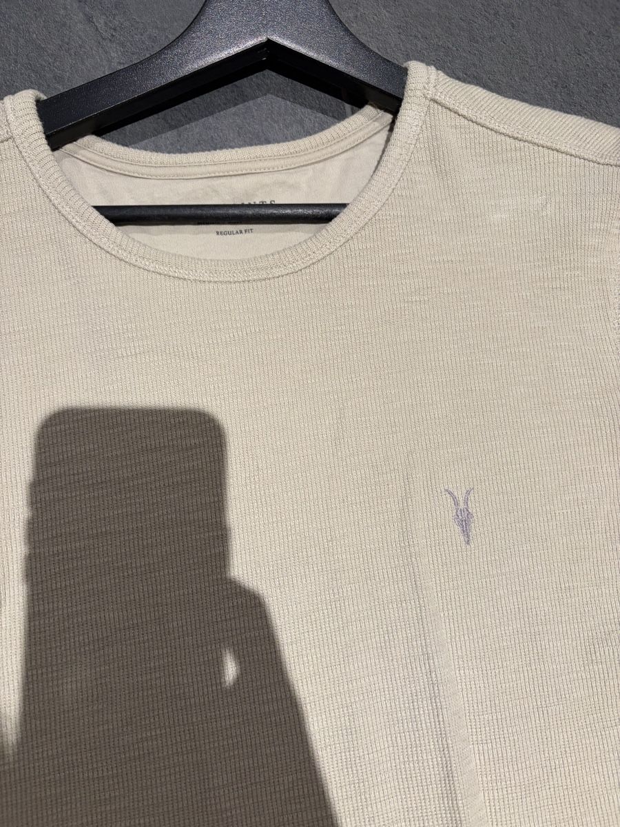 Allsaints T-Shirts: All Saints T-Shirt Beige Medium – Gebraucht aus Frauenkappelen von SSCN01 1
