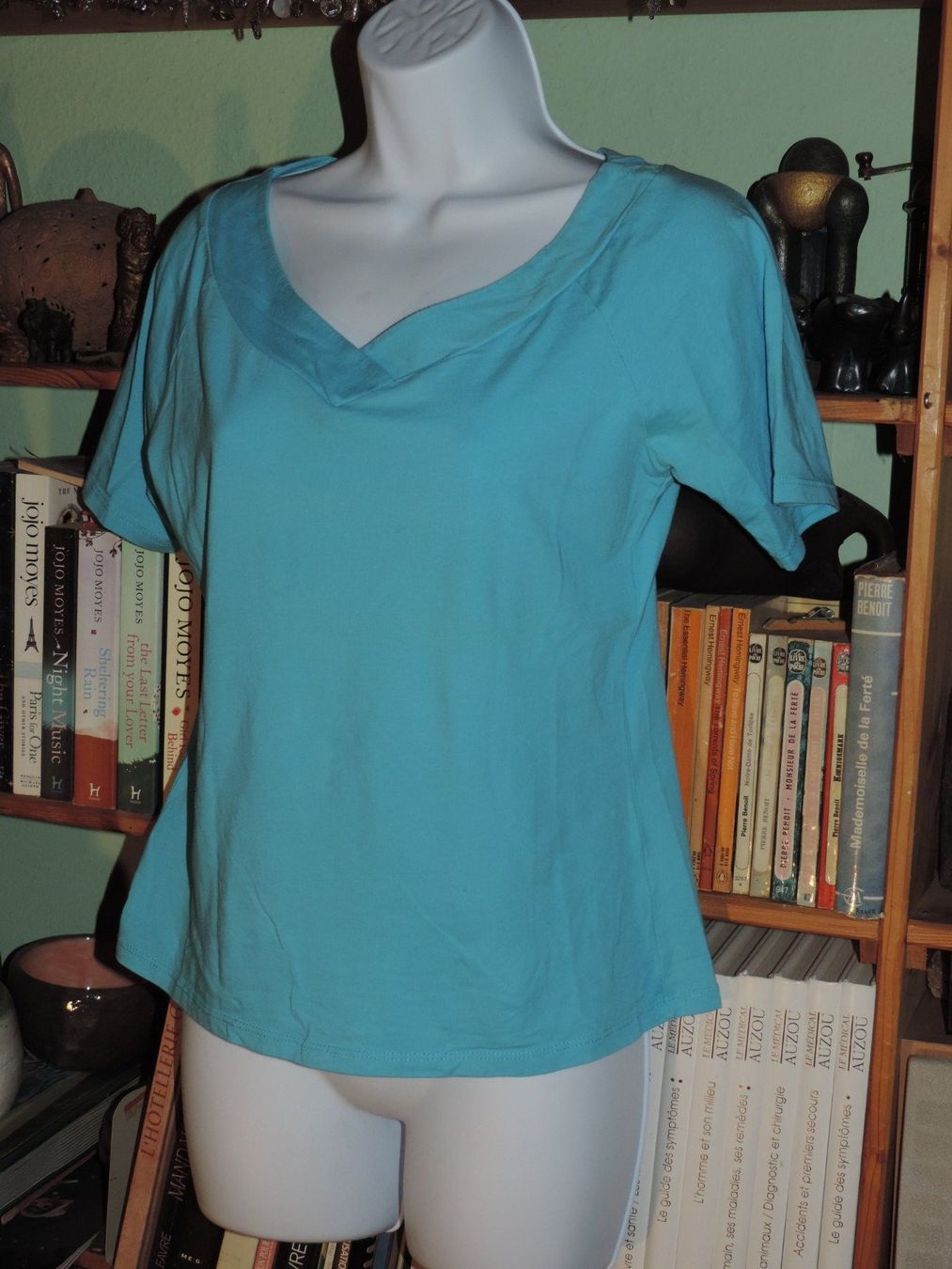 T-shirt: t-shirt bleu turquoise – Usato da Genève venduto da Axelle333 1