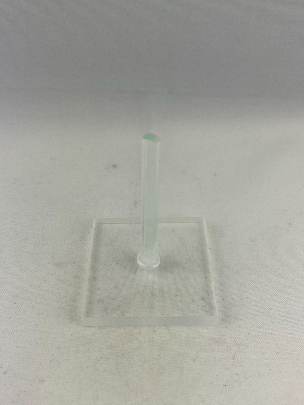 Minerali & Pietre curative: Aquamarine 0.5cm 0.3cm 4.9cm 2g – Usato da Schinznach Bad venduto da Prosperos