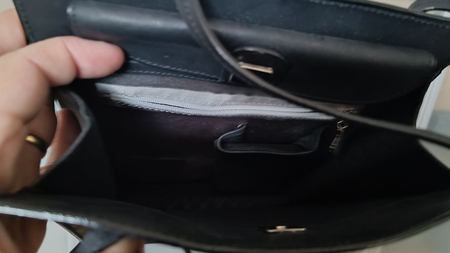 Borse da donna: Claudio Ferrici Handtasche, schwarz – Usato da Baden venduto da zuppel 2