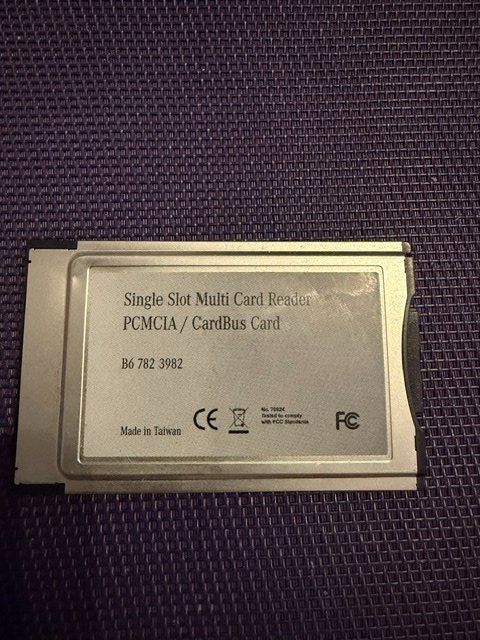 Mercedes-Benz Unità & Adattatore: Original Mercedes Benz Comand PCMCIA Adapter SD Card Reader – Usato da Kloten venduto da Niemalsbescheiss 1