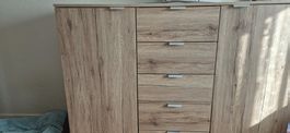 Kommode Holzoptik mit 5 Schubladen und Türen neu