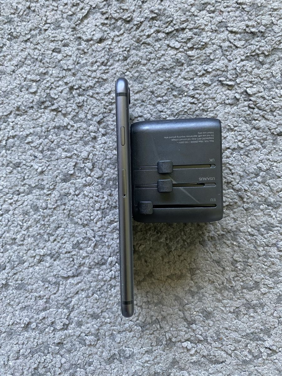 Apple Telefoni cellulari / Smartphones: iPhone 8 - 64 Go - Noir Sidéral - N.3 – Usato da Genève venduto da eth_6qs6 5