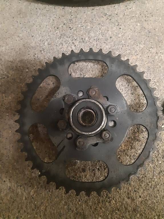 Yamaha Tutti i ricambio per moto: Yamaha SR 250 Rad Hinten – Usato da Zernez venduto da Bultaco03 1