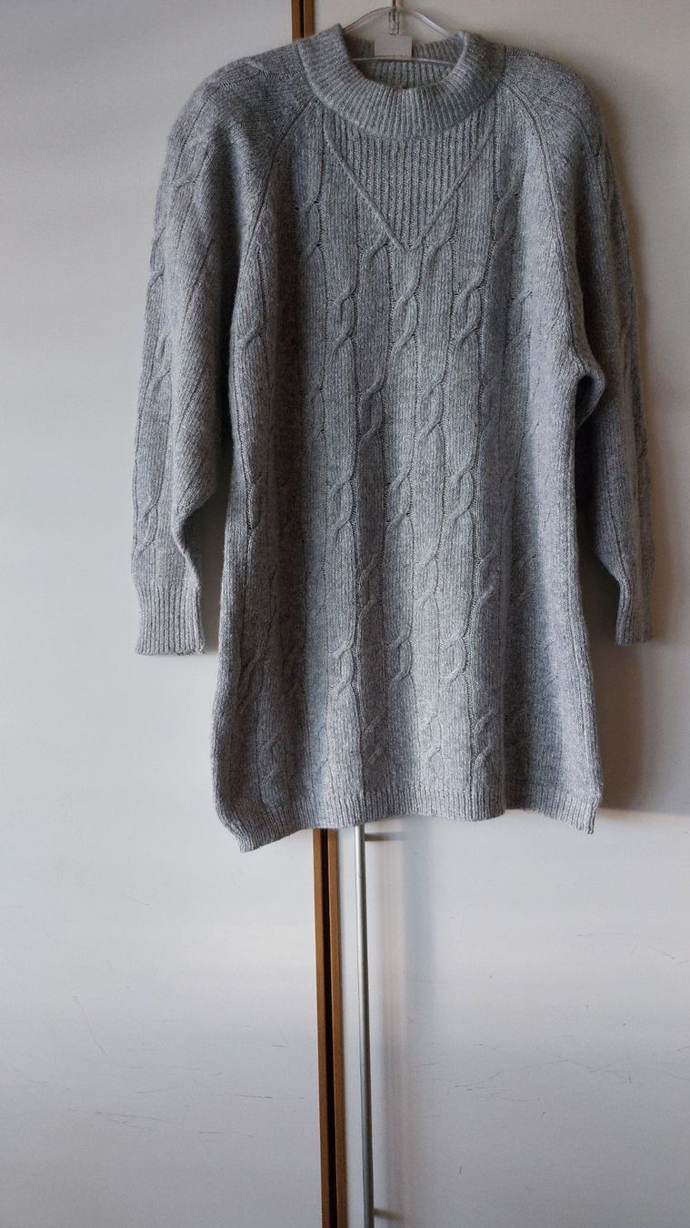 Maglioni & Felpe: Sehr schöner langer  Pullover mit 58%Seide – Usato da Frauenkappelen venduto da ninanu80