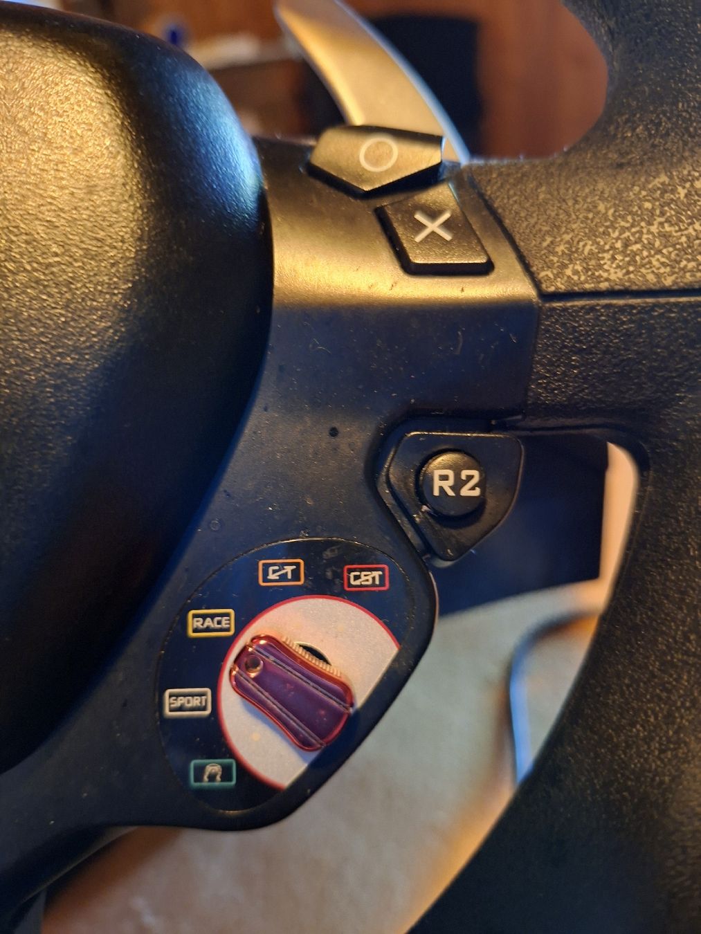 Thrustmaster Controller: Volant Ferrari Thrustmaster pour PS4/PS5 – Nuovo (secondo la descrizione) da Gumefens venduto da izalala 6