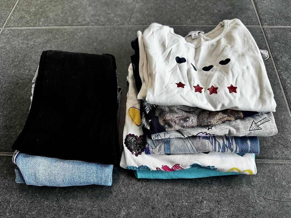 Lotti & Set di vestiti: Kleiderpaket Mädchen Gr. 104 – Usato da Ottenbach venduto da bienemaja010