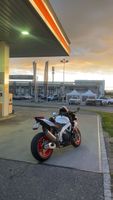 Aprilia Tuono V4 Factory