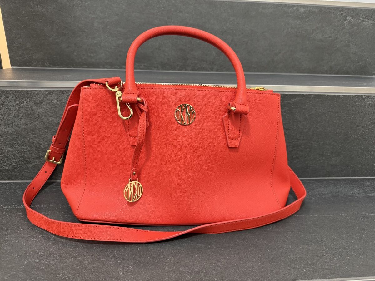 DKNY Borse da donna: DKNY Handtasche - neuwertig – Nuovo (secondo la descrizione) da Liestal venduto da dani_sale 2
