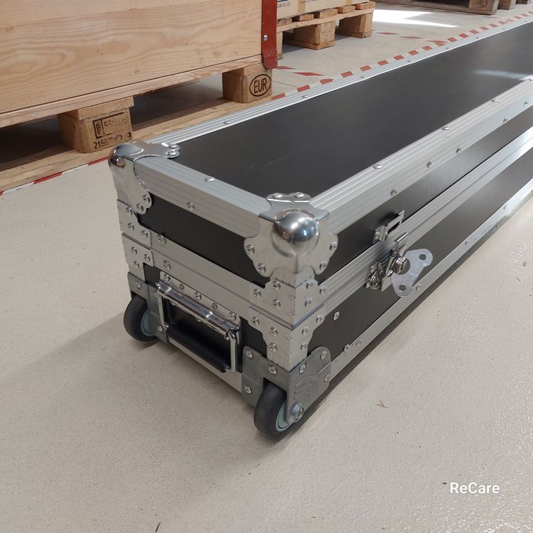 Kofferleindwand Elite Screens QuickStand 5-Second QS180HD 5