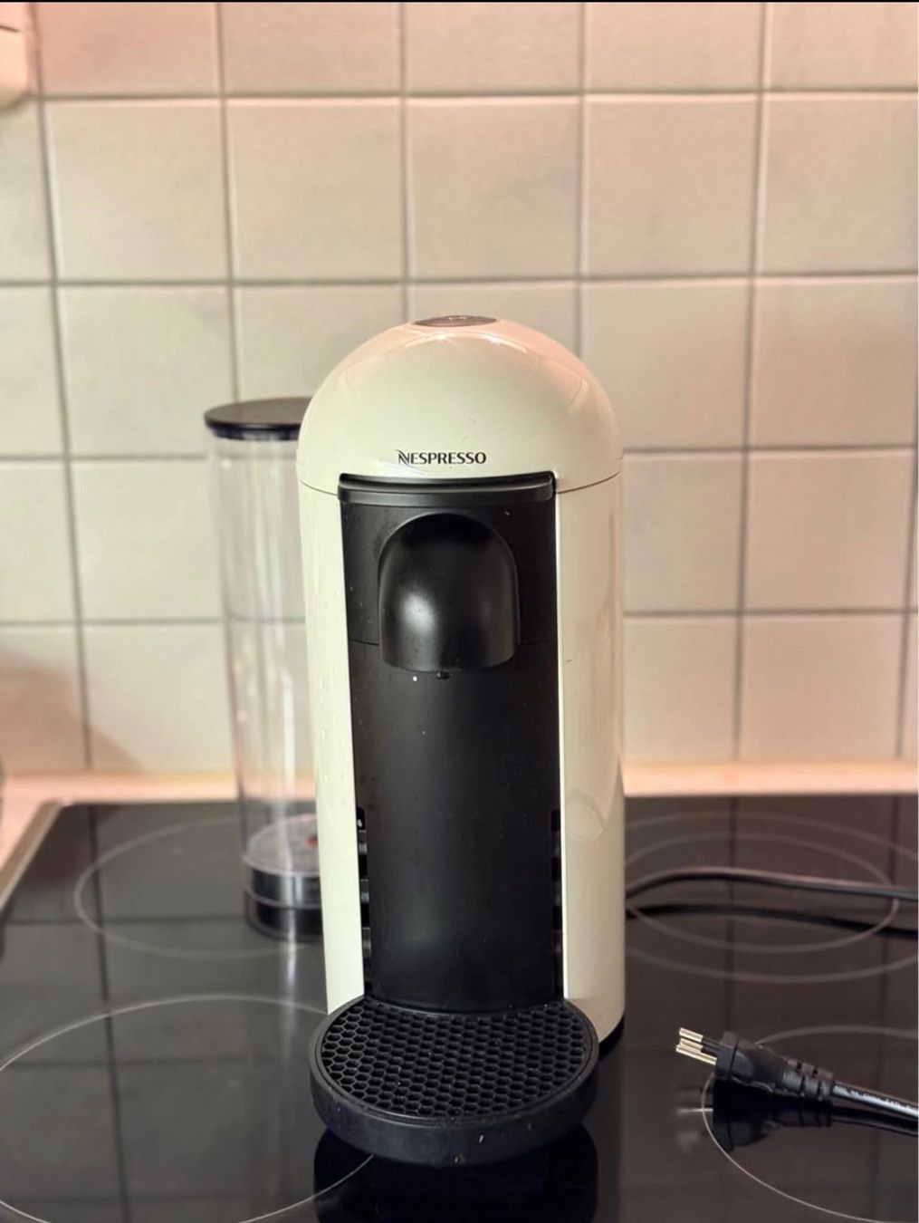 Nespresso Macchine per caffè & Macchine per espresso: Nespresso machine Vertutoplus – Usato da Zürich venduto da lar_gqm7