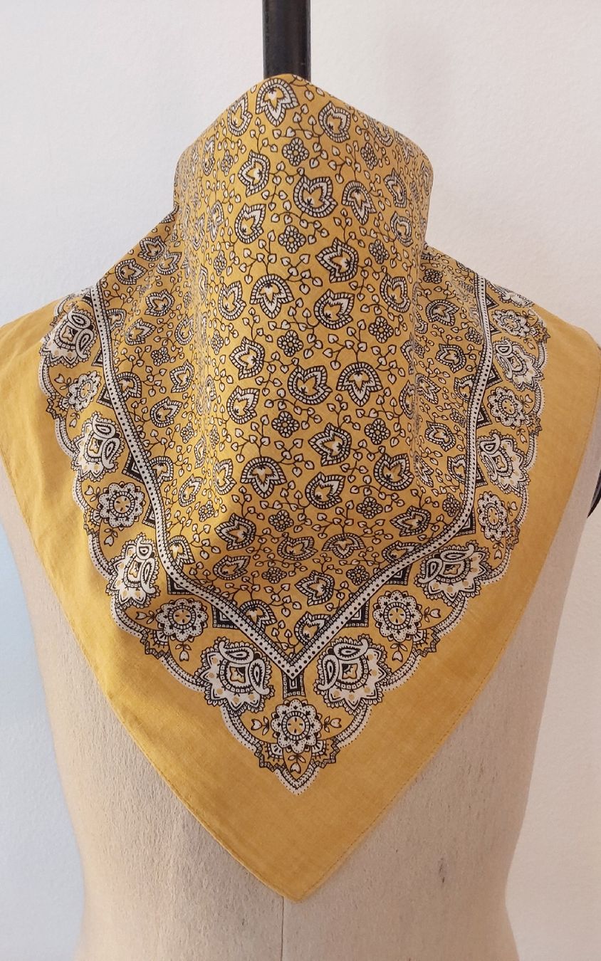 Foulards, Tücher & Schals: Tuch Baumwolle quadratisch gelb – Neu (gemäss Beschreibung) aus Köniz von scopello12