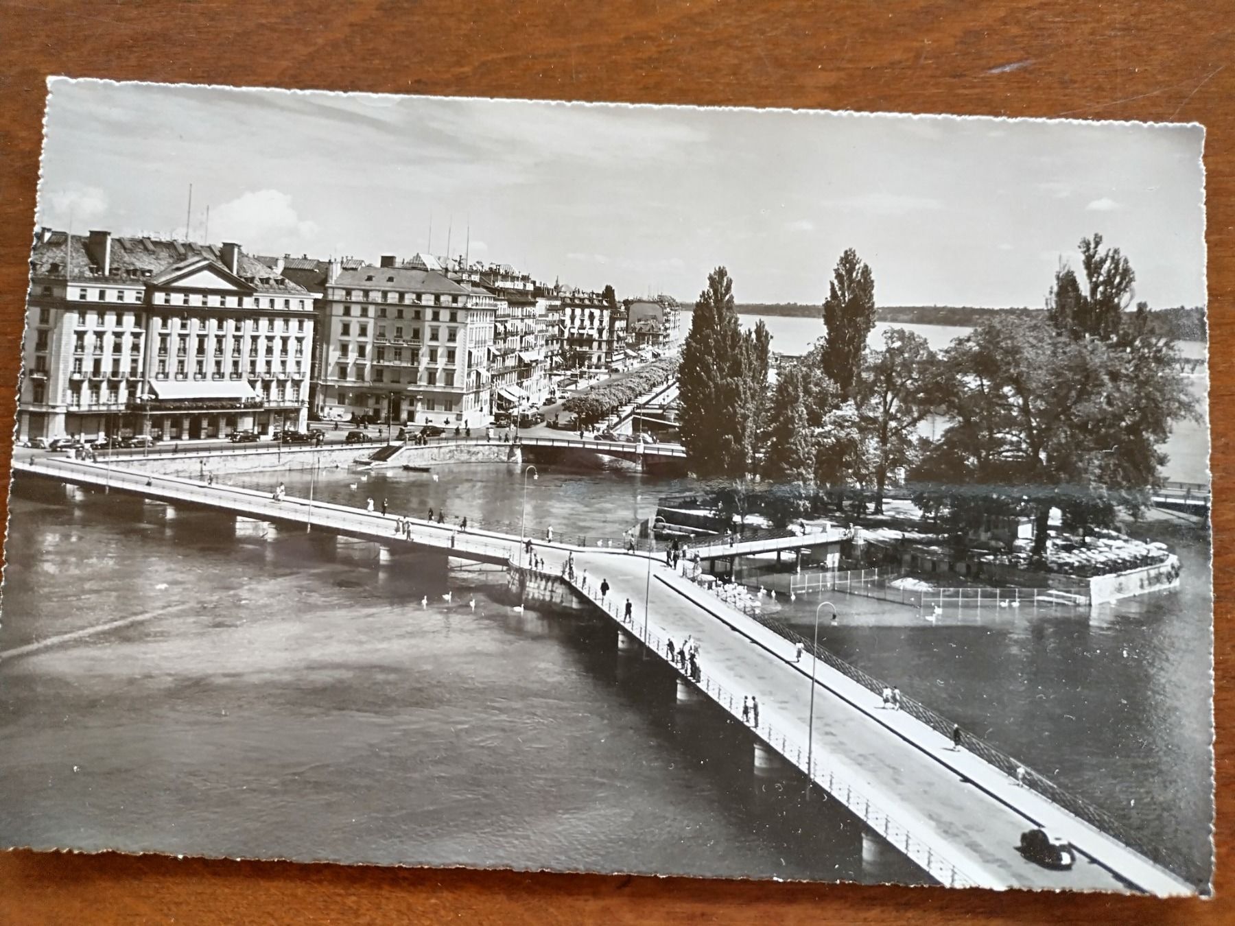 Cartoline postali: Ansichtskarte Genève s/w 1950 – Usato da Wildhaus venduto da Hukwildhaus