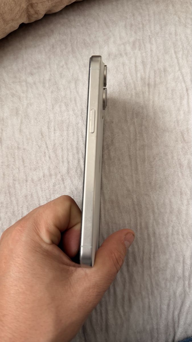 Apple Telefoni cellulari / Smartphones: Iphone 15 pro Max 512gb – Nuovo (secondo la descrizione) da Giubiasco venduto da gazyy 2