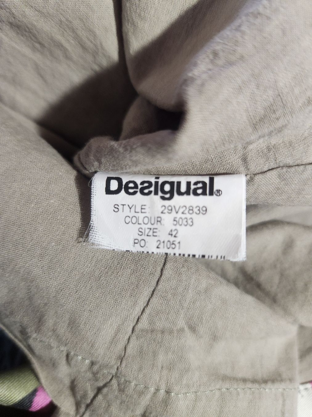 Desigual Vestiti: Robe Desigual Patchwork multicolore Taille 40/ 42 – Usato da Niedergösgen venduto da Eva2410 7