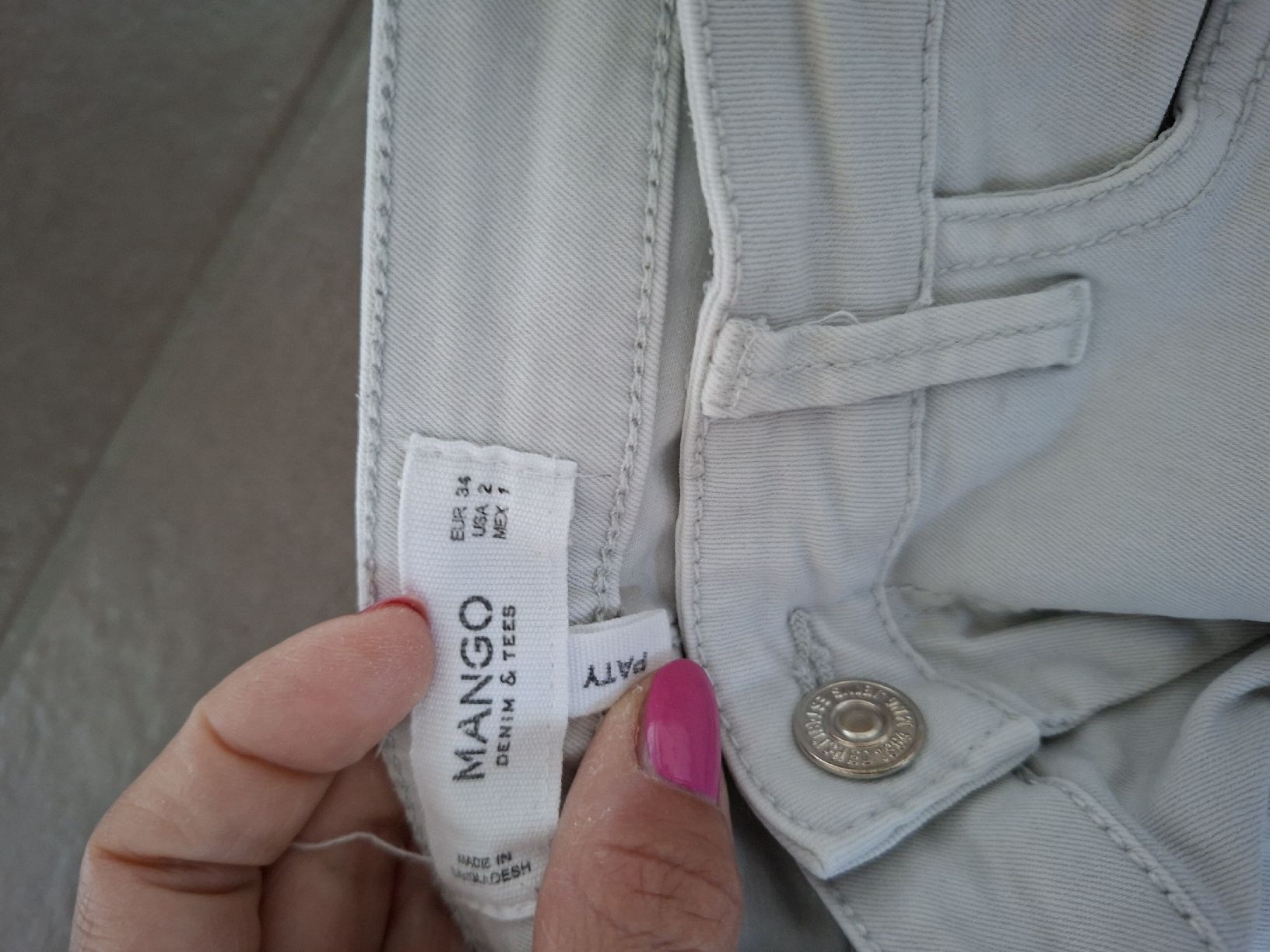 Mango Jeans: Mango Jeans  – D'occasion à Flurlingen par Atea8 2