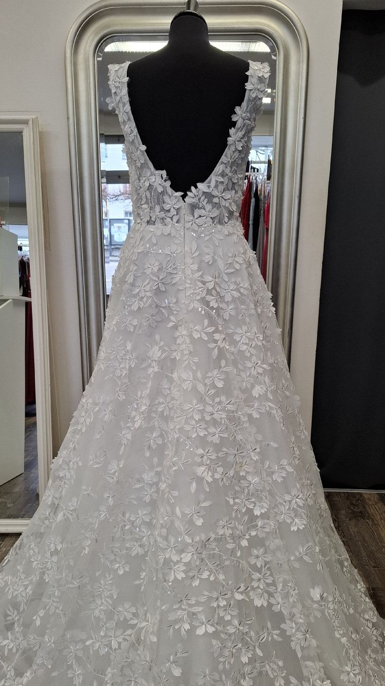 Vestiti: Brautkleid mit Blumenmuster – Nuovo (secondo la descrizione) da Uster venduto da VMT. 4