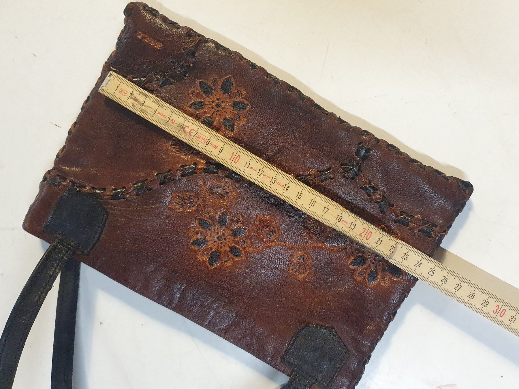 Borse da donna: Damenhandtasche Leder geprägt – Usato da Zürich venduto da loosebone 1