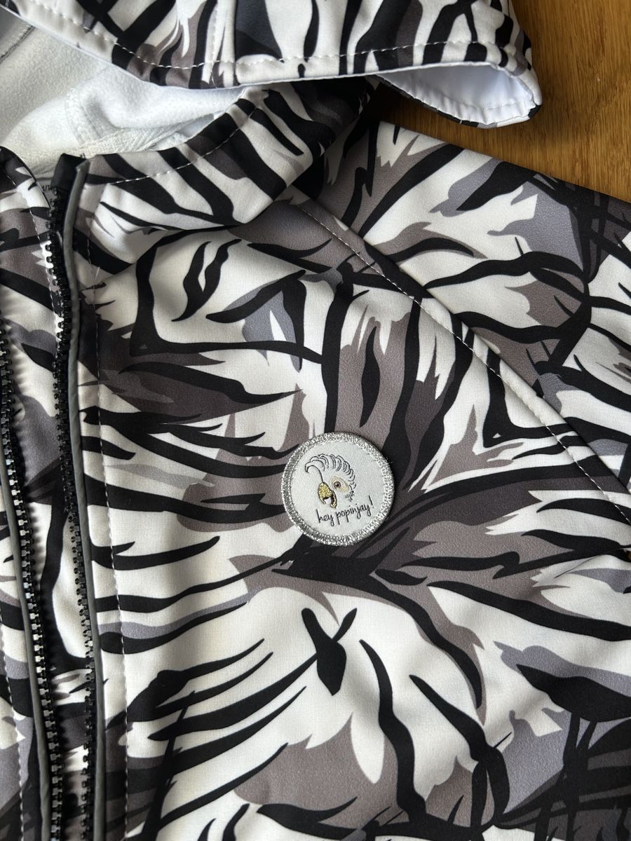 Giacche: Kinder Softshelljacke Grösse 104/110 guter Zustand – Nuovo (secondo la descrizione) da Hinwil venduto da Whitey 1