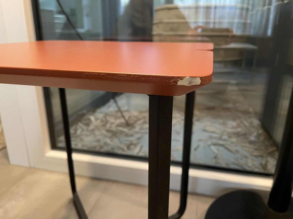 Tavoli: Table d’appoint en bois – Usato da Cressier NE venduto da davidneuch 3