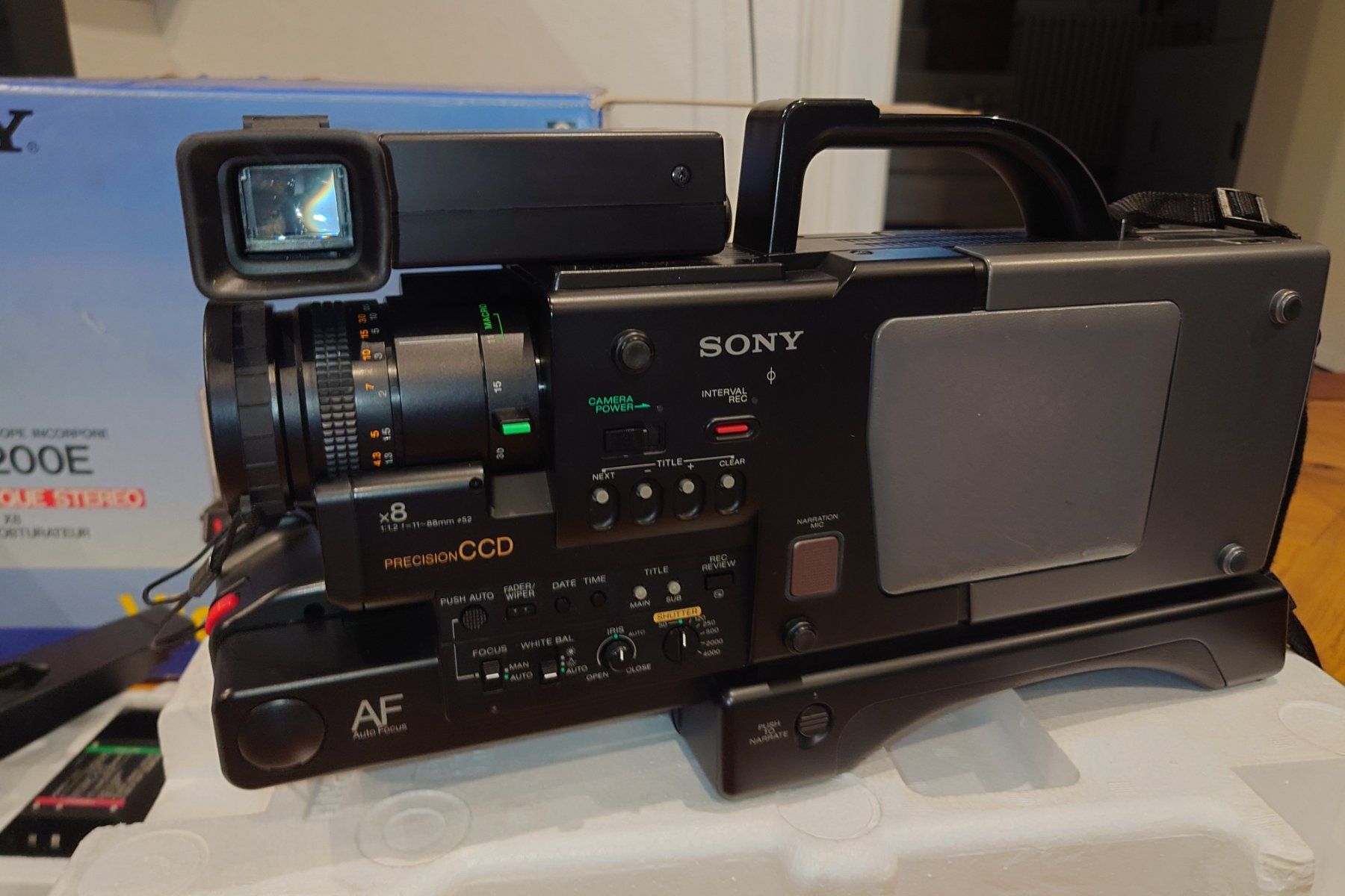 Sony Caméscopes: Sony Video8 Pro CCD-V200E Camcorder – D'occasion à Stäfa par SirBobbey 4