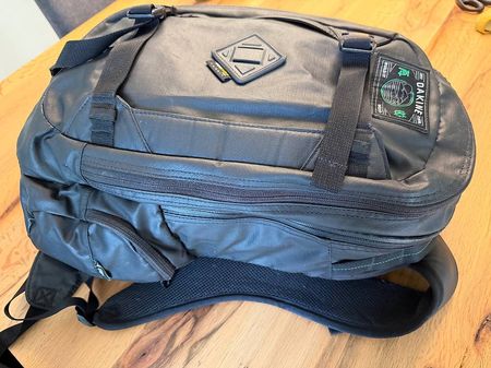 Dakine Rucksack 32l mit Laptopfach