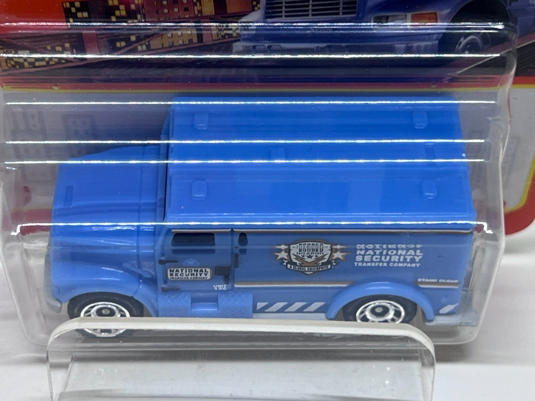 Matchbox Modellini d'auto: Matchbox International Armored Car – Nuovo e nell'imballaggio originale da Wildegg venduto da LaaBoutique 2