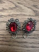 Vintage Ohrringe mit roten Steinen
