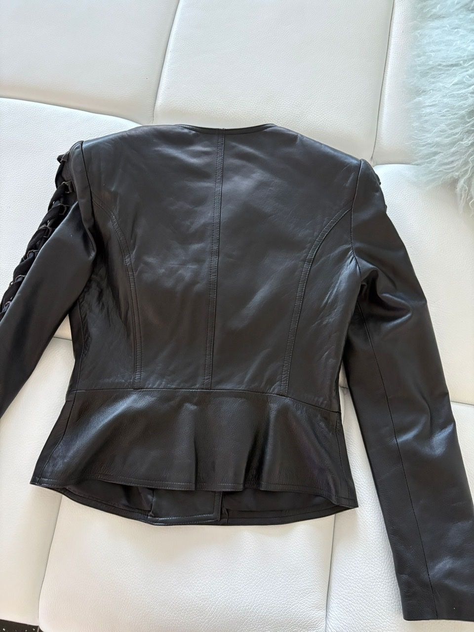 Franchi Giacche: Lederjacke Elisabetta Franchi – Nuovo (secondo la descrizione) da Jonschwil venduto da Dr.MeganHunt 1