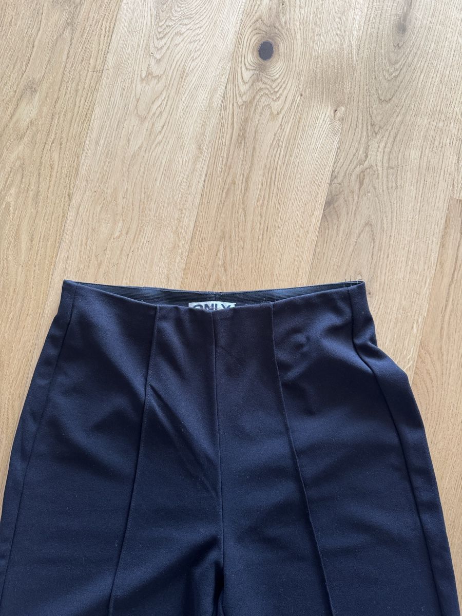 Only Pantaloni: ONLY Stoffhose, Grösse S – Usato da Zollikofen venduto da alessia.sarah 1