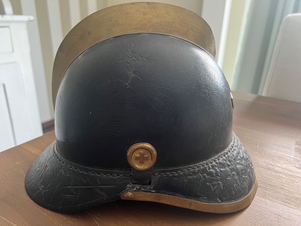 Schweizer Feuerwehrhelm & Tschako Schweizer Armee | Kaufen auf Ricardo
