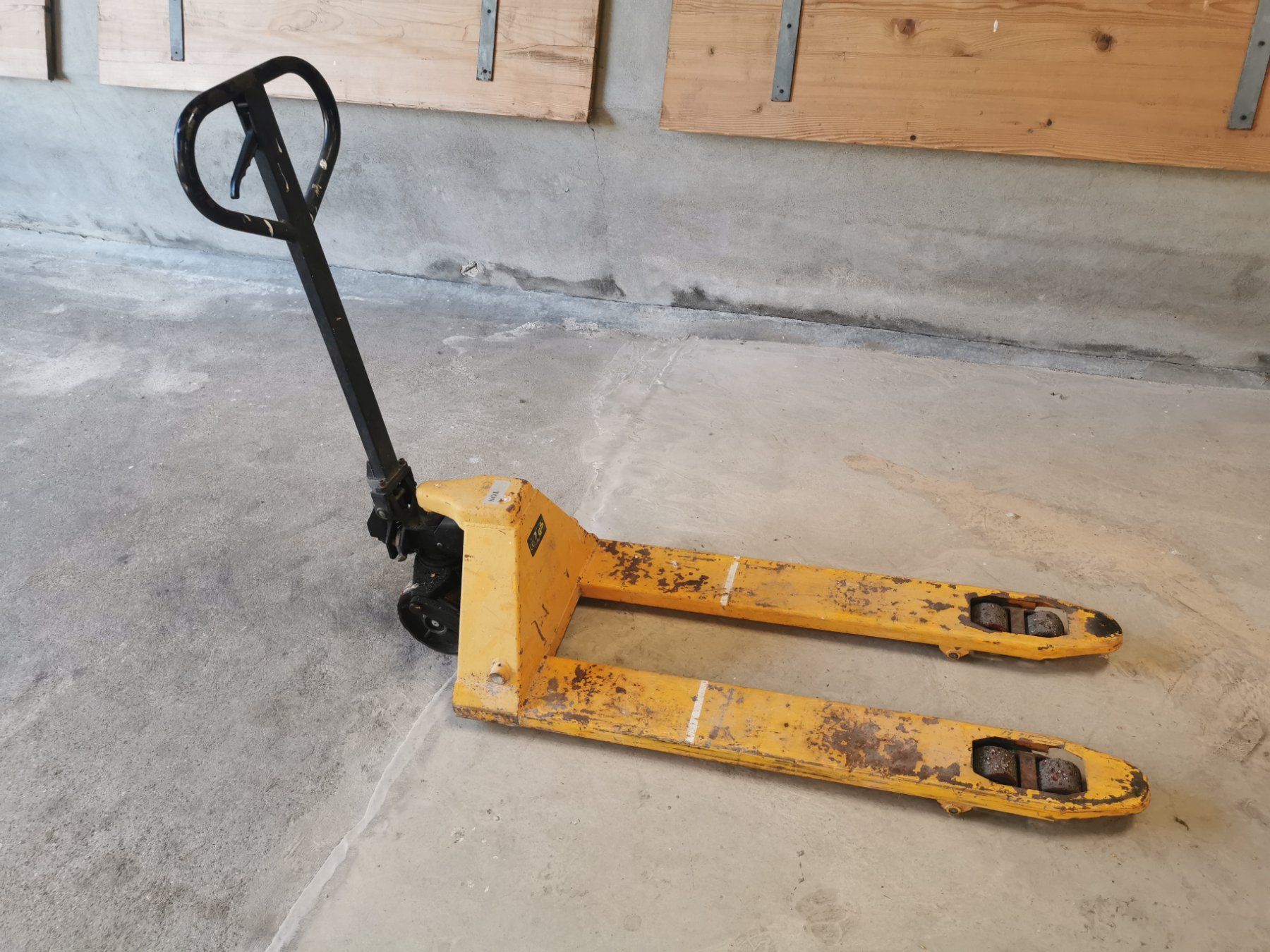 Carrelli elevatori e a forche: Pallettrolli / Hubwagen – Difettoso da Oberembrach venduto da Bienchen007