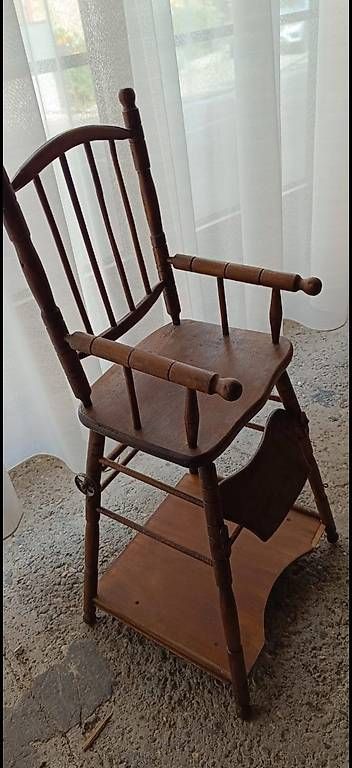 Set di tavolo e panche: Kindersitz – Usato da Allschwil venduto da V_SV_2018 2