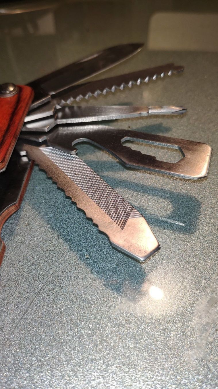 Coltelli tascabile: Multitool Taschentool mit Axt Hammer / Pince Multifonction – Nuovo e nell'imballaggio originale da Minusio venduto da graziano11 7