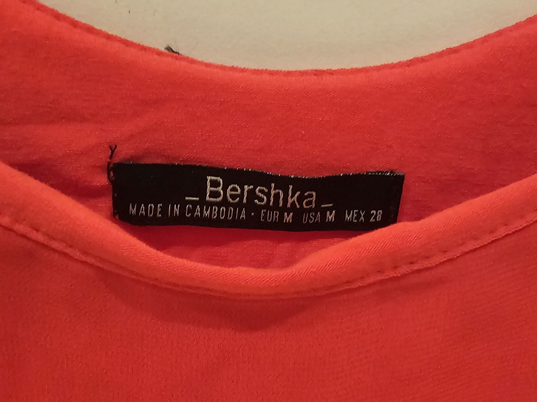 Bershka Top: Süsses Damen-Oberteil – Usato da Fehraltorf venduto da Sumin 1