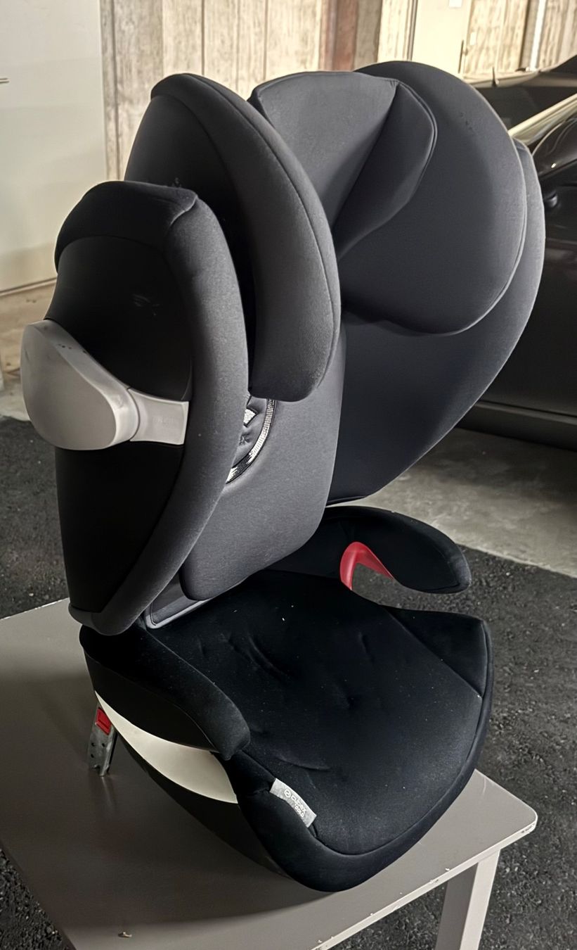Cybex Sièges auto: Cybex Solution M-Fix Kindersitz, gebraucht,Top Zustand – D'occasion à Ipsach par Mschild