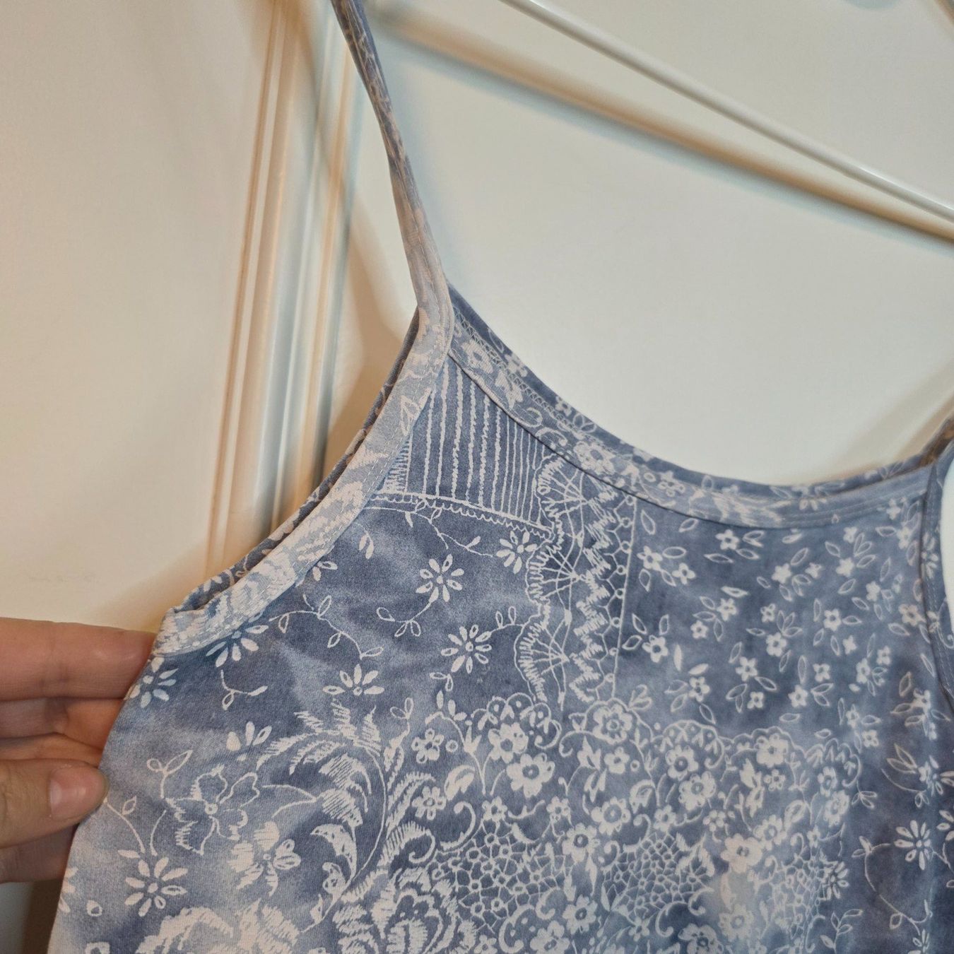Tops: Längeres Top Gr. M Hellblau Print – Gebraucht aus Wald ZH von CapLux 6